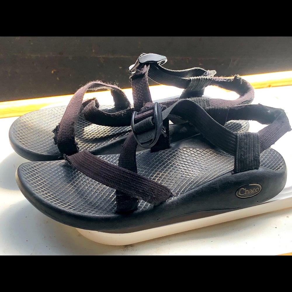 Chaco Vibram Women’s Black Strappy Outdoor Sandals W7